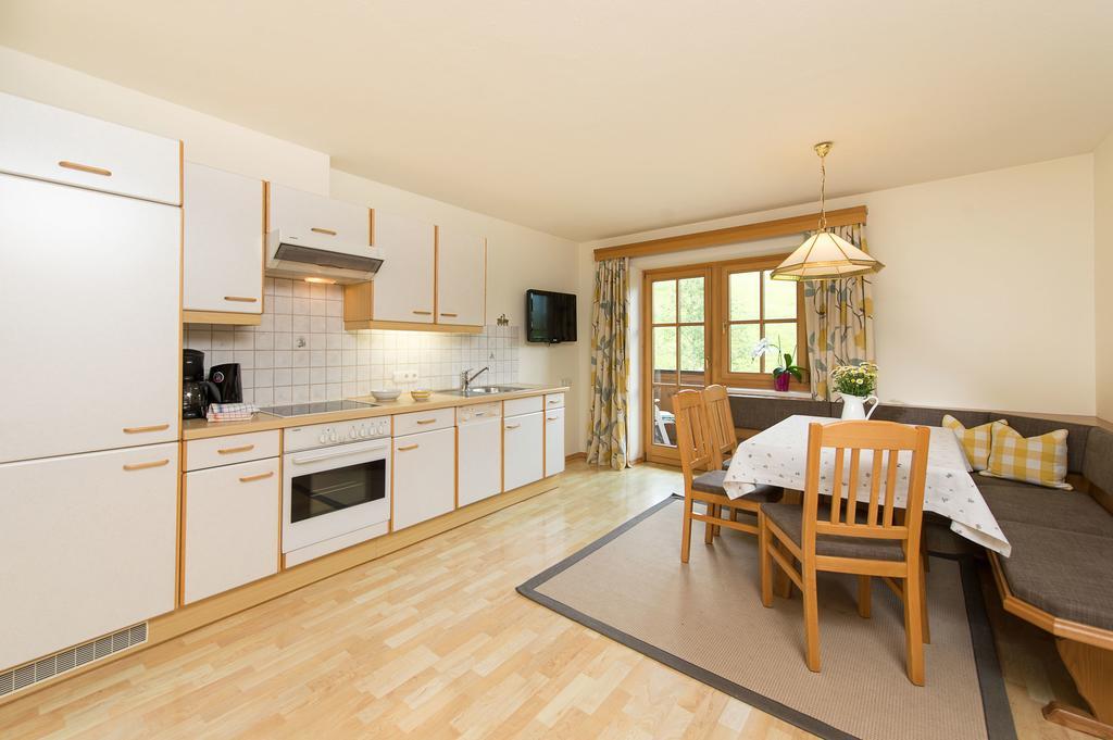 Pension Appartements Alpenblick Maria Alm am Steinernen Meer Exterior photo