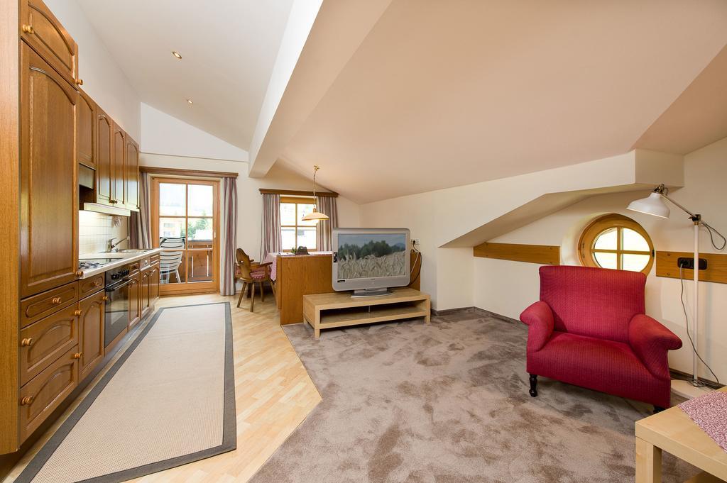 Pension Appartements Alpenblick Maria Alm am Steinernen Meer Exterior photo