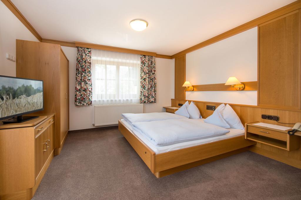 Pension Appartements Alpenblick Maria Alm am Steinernen Meer Exterior photo